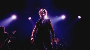 Beto Zamarbide celebró los 40 años de “El fin de los inicuos” con una noche a puro heavy metal